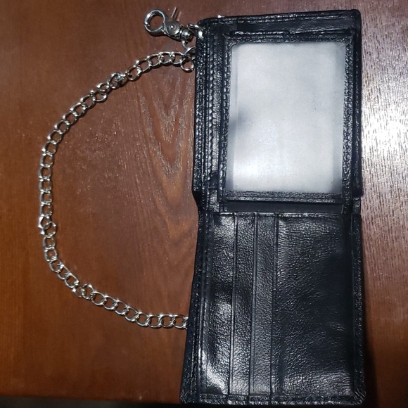 Leather biker wallet with chain - Picture 4 of 6